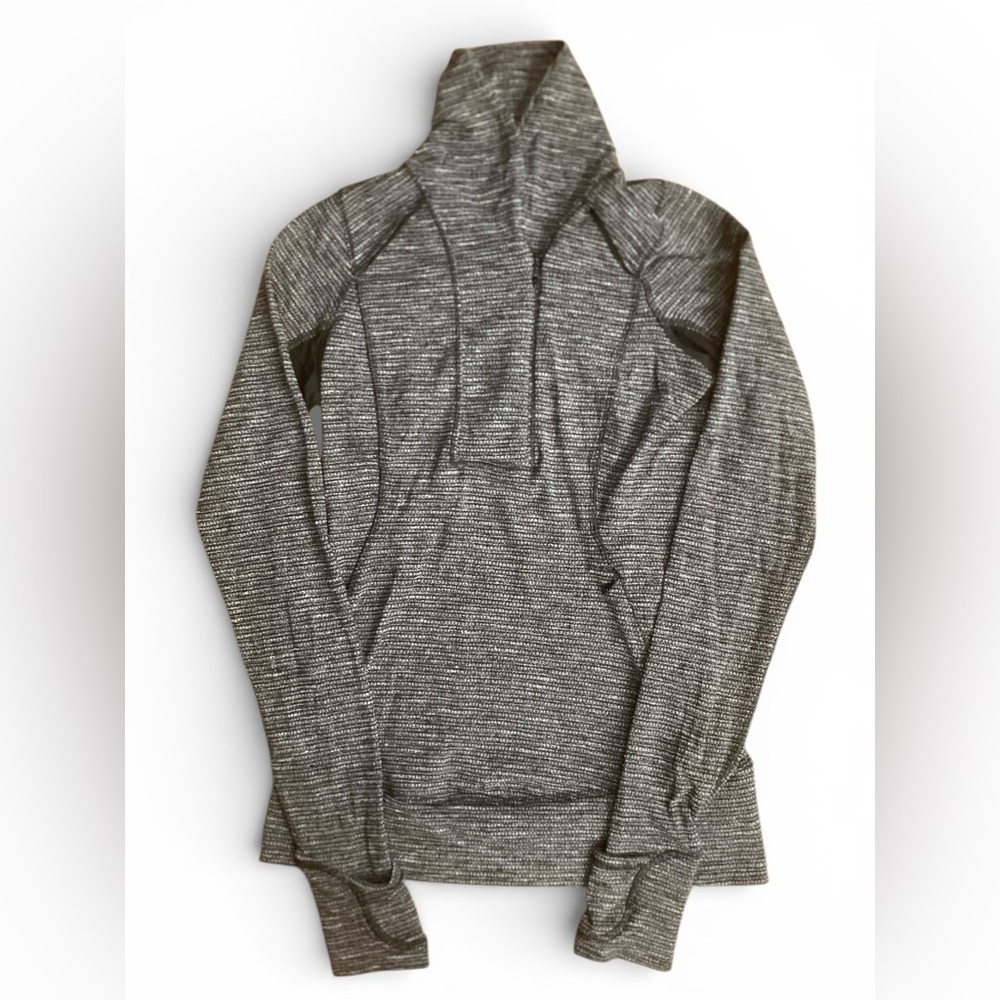 Lululemon Women's Size 2‎ Gray Cowl Neck Pullover Thumbholes Athleisure